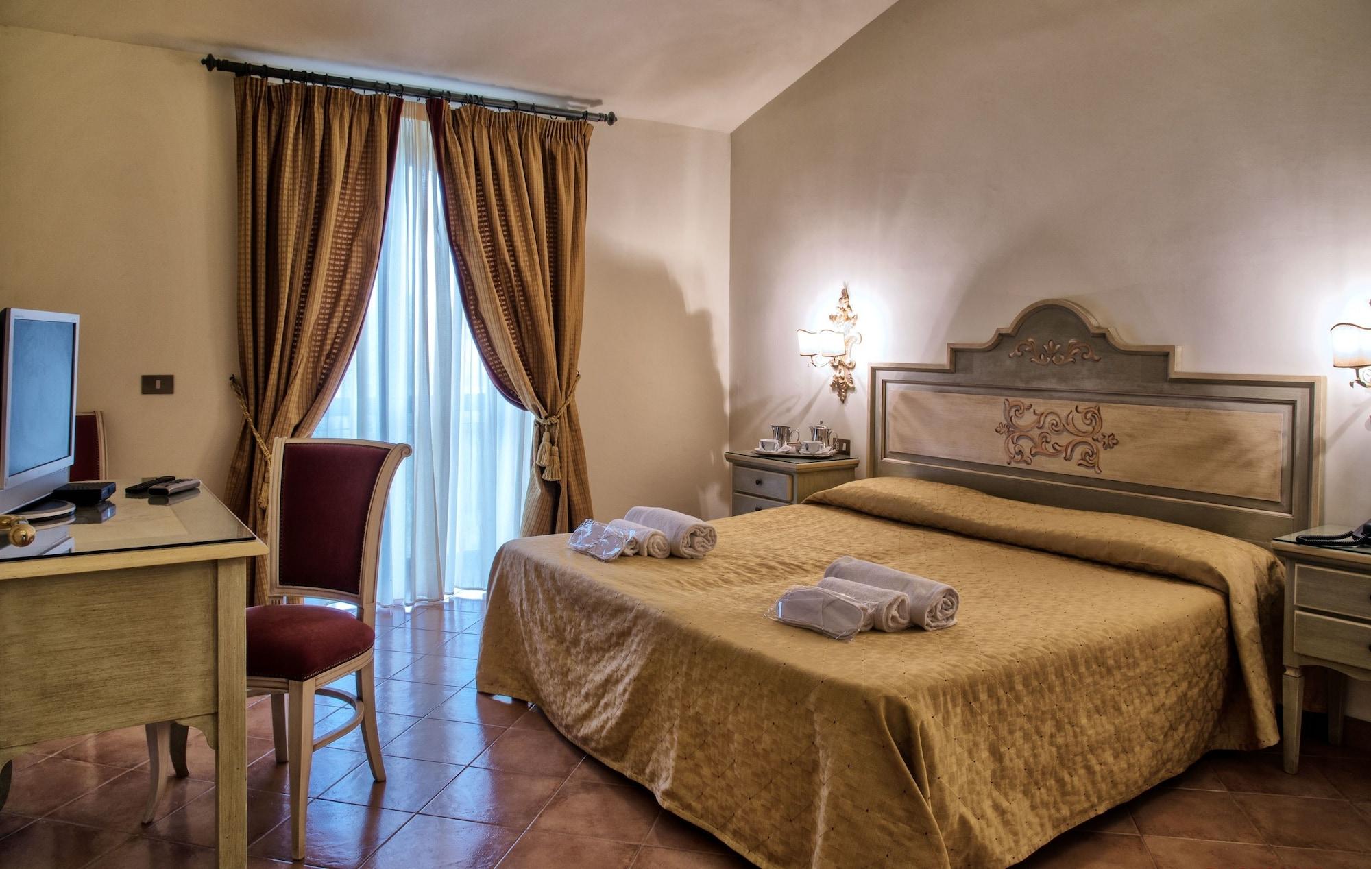 Grand Hotel Helio Cabala Marino Buitenkant foto